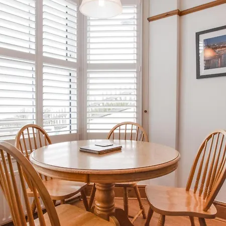 2 Bed In Oc-wa317